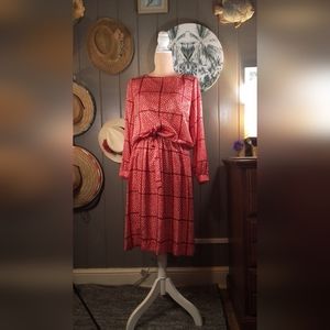 VINTAGE Serbin Petite Red Fit & Flare White Speckles & Gridwork Medium